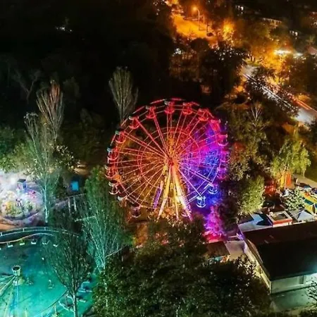 Next To Park, Mall And Centr Chisináu